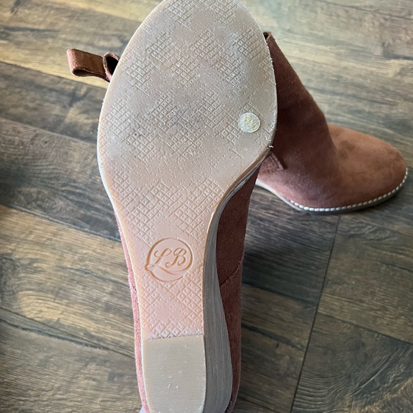 NWOT Lucky Brand Wedge Booties - Picture 5 of 5